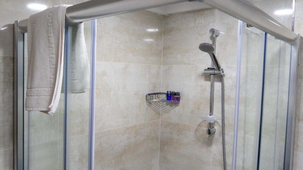 Bursa Suites Apart Otel Ngoại thất bức ảnh A shower