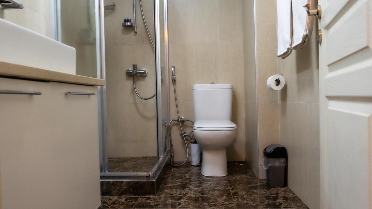 Bursa Suites Apart Otel Ngoại thất bức ảnh A shower cubicle